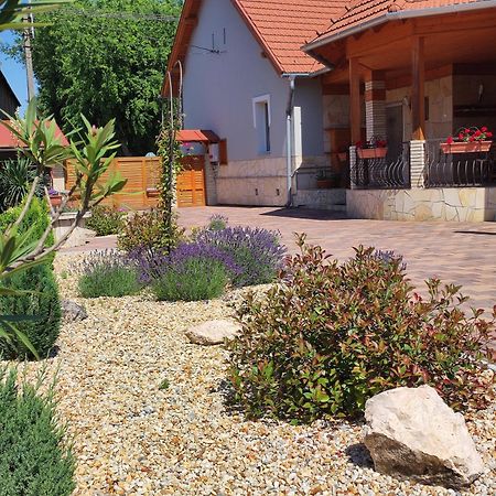 Aranyhal Apartman Шарвар Екстер'єр фото