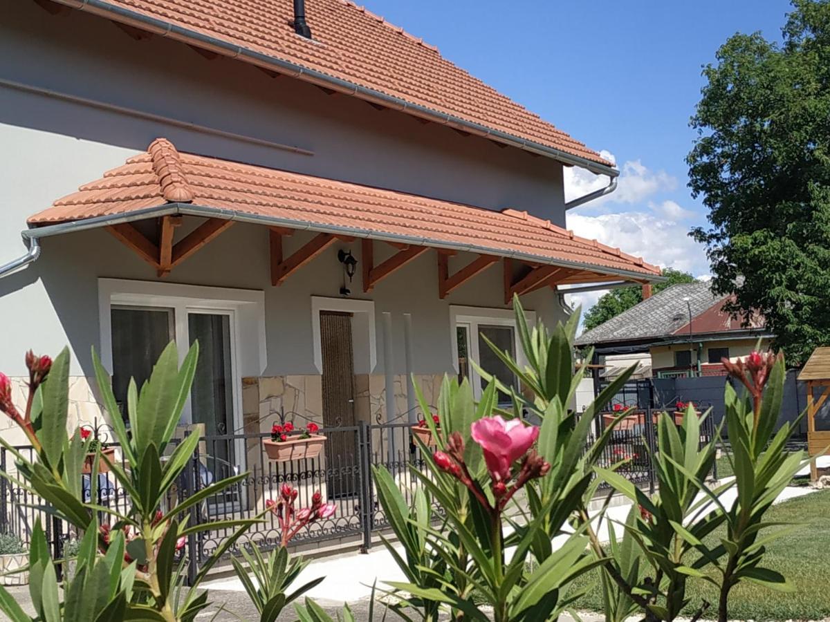 Aranyhal Apartman Шарвар Екстер'єр фото