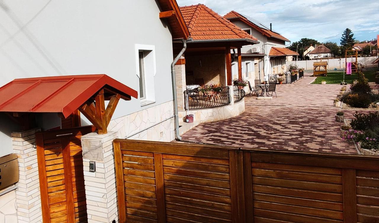 Aranyhal Apartman Шарвар Екстер'єр фото