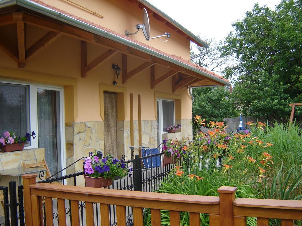 Aranyhal Apartman Шарвар Екстер'єр фото